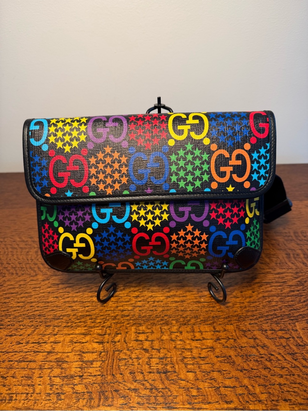 NWOT Gucci GG Psychedelic Sling/Crossbody/Belt Bag W/Dust Bag and COA